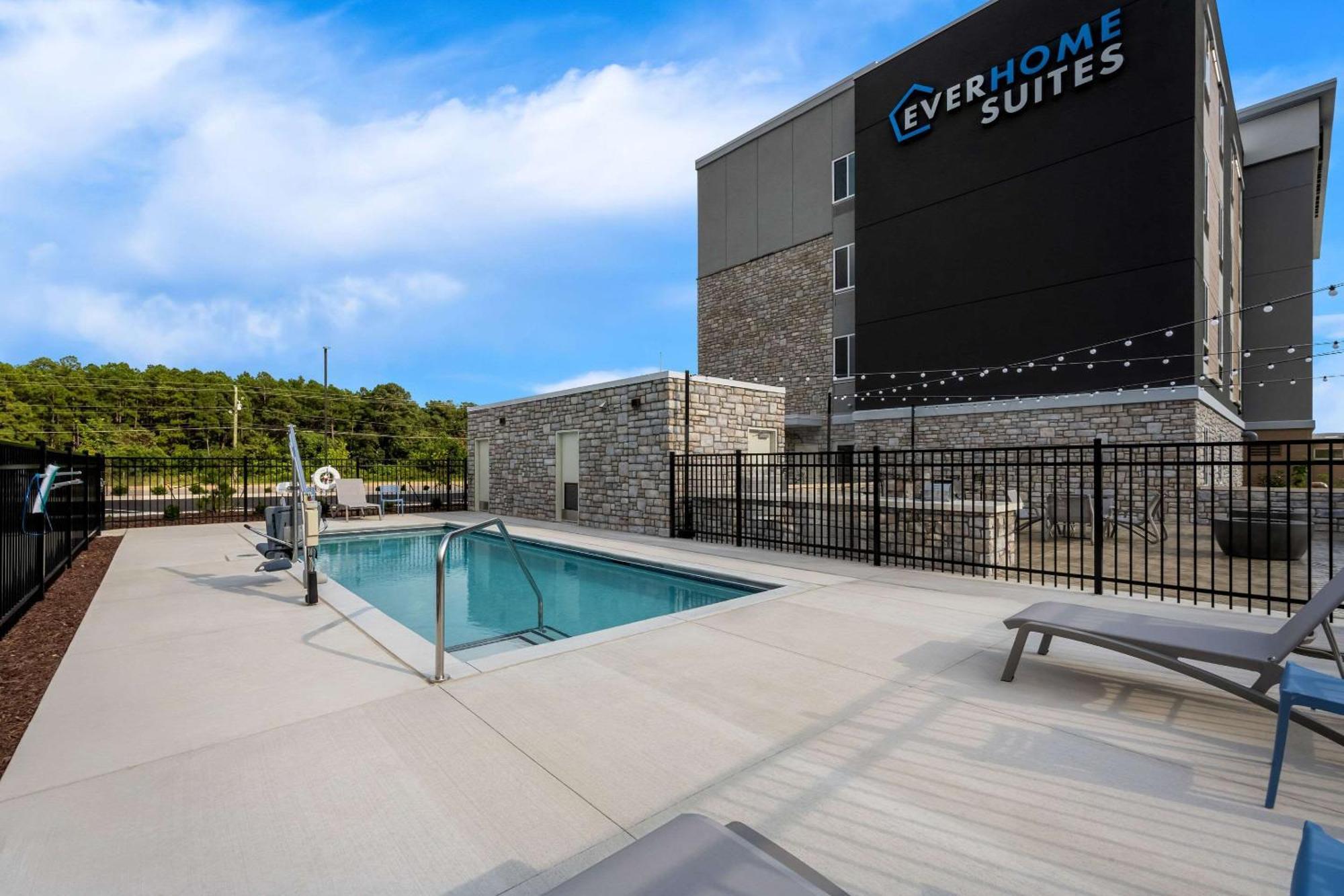 Everhome Suites Fayetteville Near Fort Bragg Exterior foto